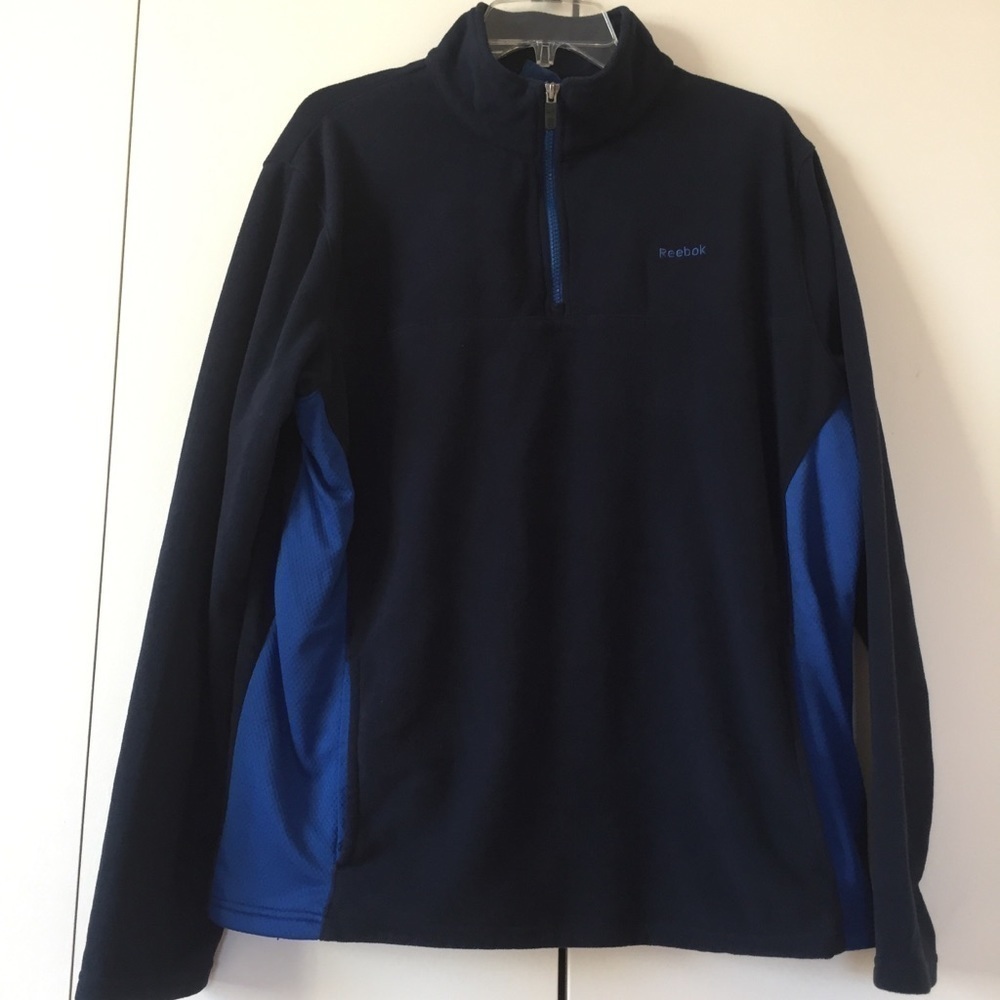 Reebok Exclusive Navy Blue Colorblocked Sweatshirt